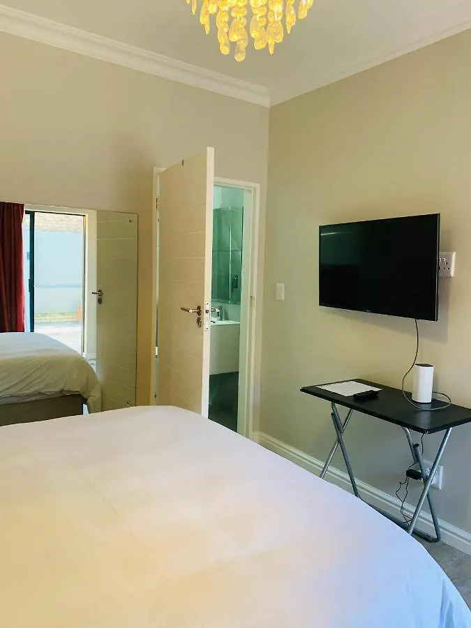 Stay At 11 On Gull Cape Town South Africa