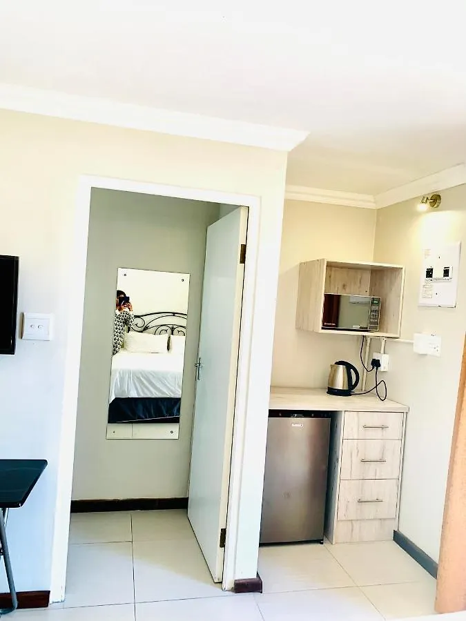 Stay At 11 On Gull Cape Town Guest house