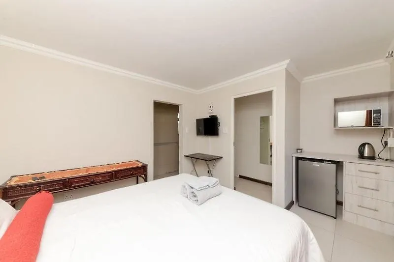 ** Guest house Stay At 11 On Gull Cape Town South Africa