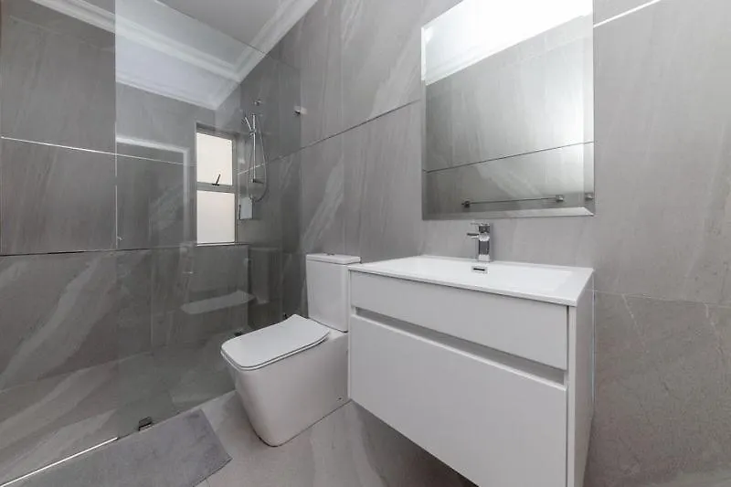 Stay At 11 On Gull Cape Town