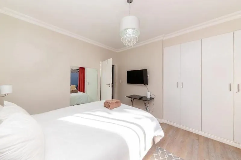 Stay At 11 On Gull Cape Town 2*,  South Africa