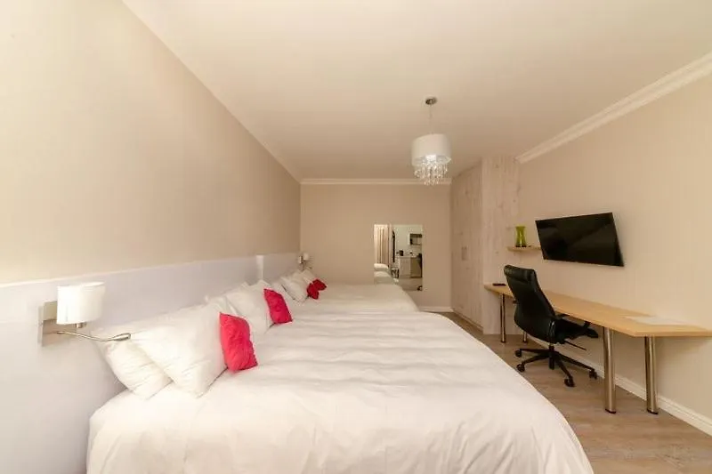 Stay At 11 On Gull Cape Town Guest house