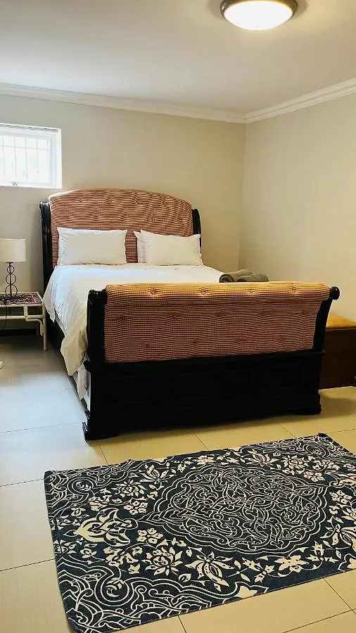Stay At 11 On Gull Cape Town