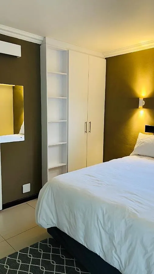 Stay At 11 On Gull Cape Town South Africa