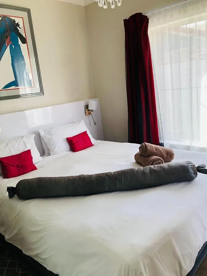 Stay At 11 On Gull Cape Town